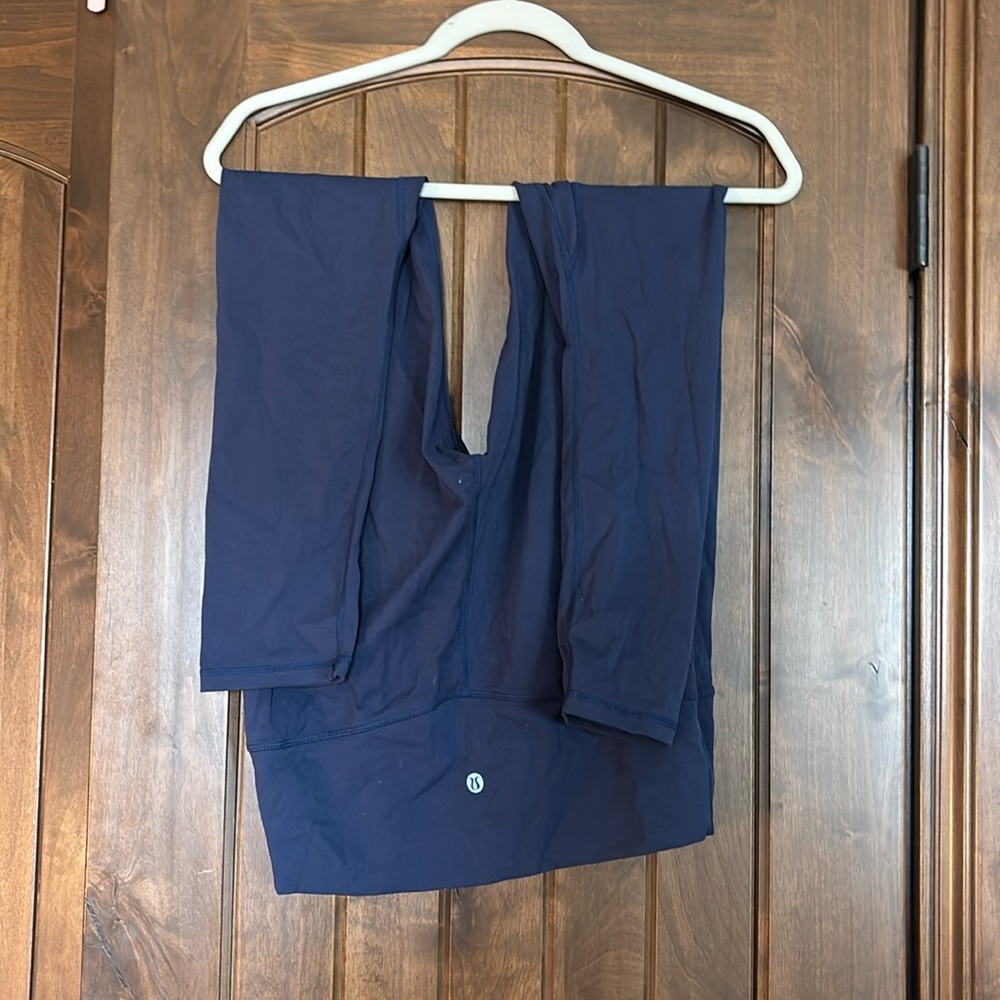 Lululemon leggings size 8